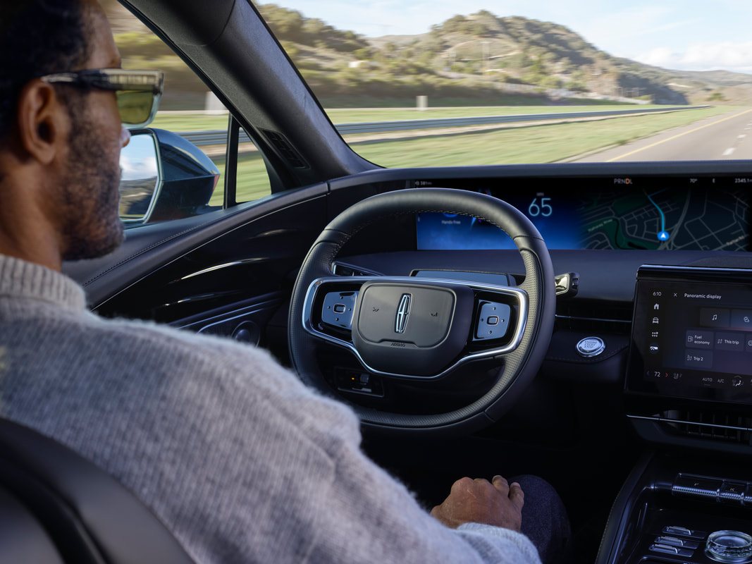 Driver using hands-free BlueCruise in the Nautilus
