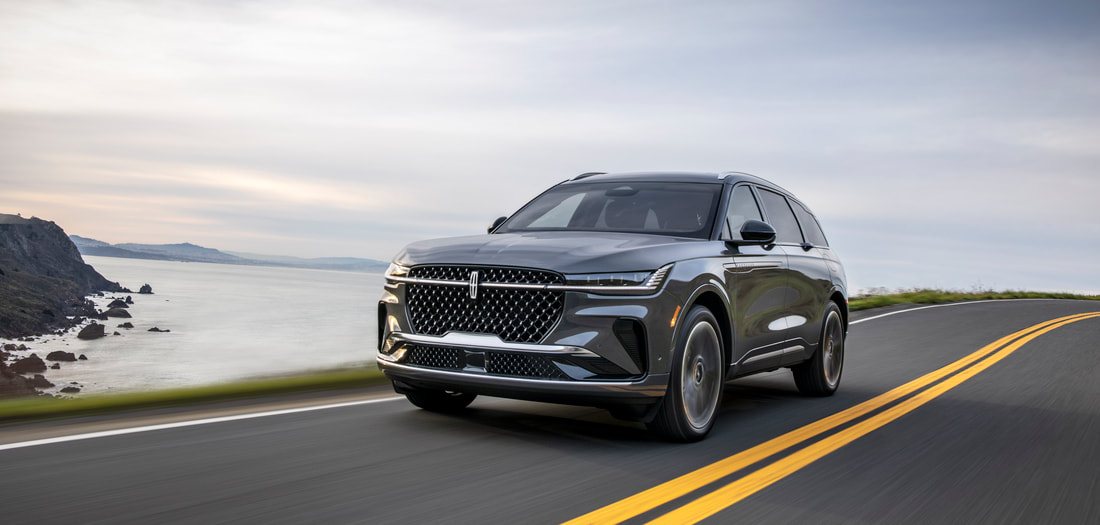 2024 Lincoln Nautilus on a coastal road